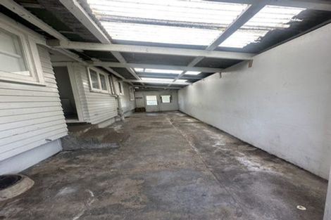 Photo of property in 61 Penrose Road, Mount Wellington, Auckland, 1060