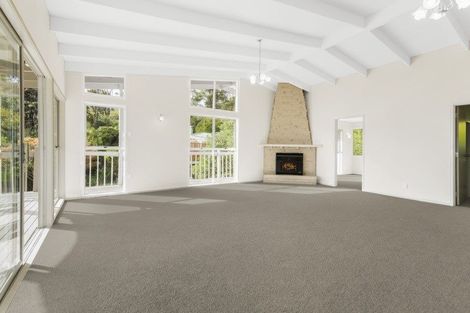 Photo of property in 99 Kawakawa Bay Coast Road, Kawakawa Bay, Papakura, 2585