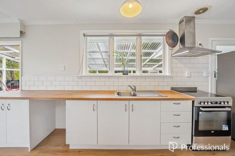 Photo of property in 11 Morrison Grove, Stokes Valley, Lower Hutt, 5019