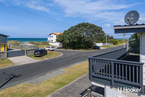 Photo of property in 64a Broadway Road, Waihi Beach, 3611
