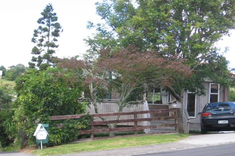 Photo of property in 18 Macnay Way, Murrays Bay, Auckland, 0630