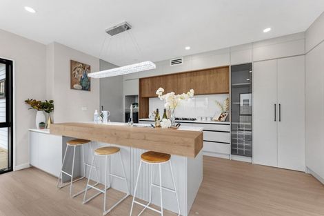Photo of property in 22 Black Shed Road, Flat Bush, Auckland, 2019