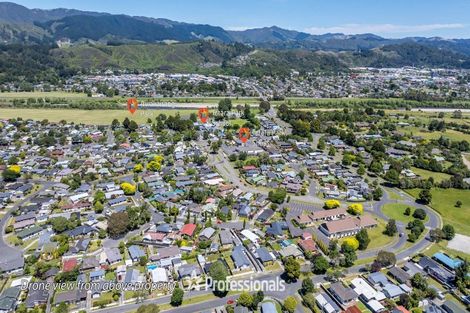 Photo of property in 23 Hartford Crescent, Totara Park, Upper Hutt, 5018
