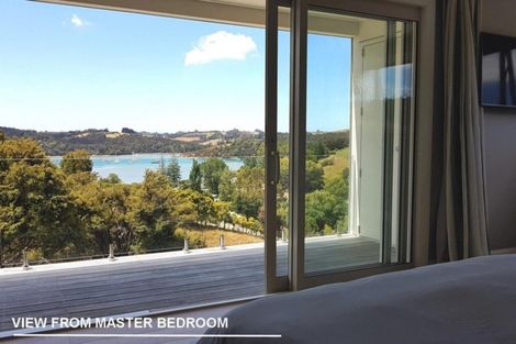 Photo of property in 31 Brick Bay Drive, Sandspit, Warkworth, 0982