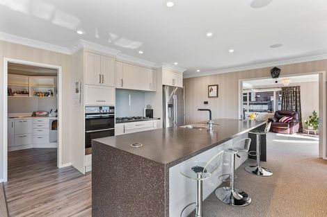 Photo of property in 9a Manukaka Heights, Hurdon, New Plymouth, 4310