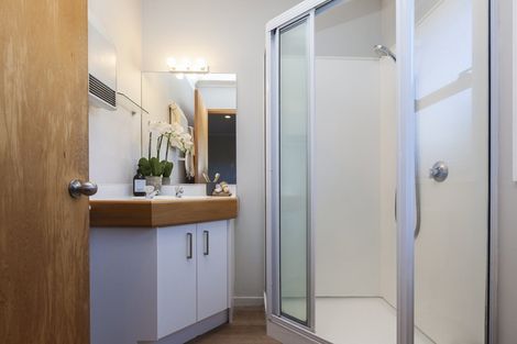 Photo of property in 39 Laing Crescent, Heathcote Valley, Christchurch, 8022