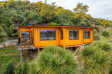 Photo of property in 127 Queen Charlotte Drive, Havelock, Picton, 7281