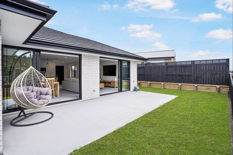 Photo of property in 19 Hayward Place, Ohauiti, Tauranga, 3112