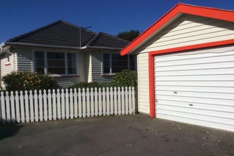 Photo of property in 2/11 Dunedin Street, Redwood, Christchurch, 8051
