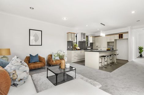 Photo of property in 9 Corricvale Way, Northcross, Auckland, 0632