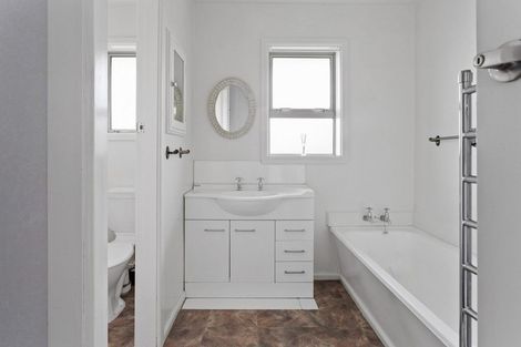 Photo of property in 3 Silverwood Place, Hornby, Christchurch, 8042