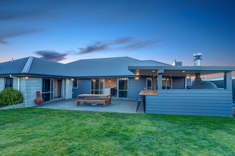 Photo of property in 7e Whakatomo Place, Havelock North, 4130