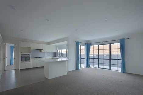 Photo of property in 8 Highgate Place, Somerville, Auckland, 2014