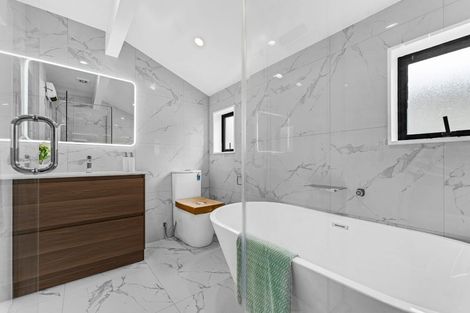 Photo of property in 38 Pah Road, Papatoetoe, Auckland, 2025