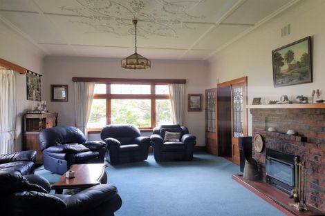 Photo of property in 2 Edward Street, Dannevirke, 4930