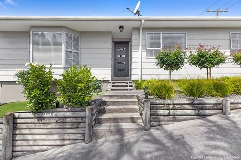 Photo of property in 16 Burtts Road, Durie Hill, Whanganui, 4500