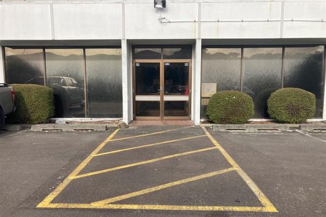 Photo of property in 2 Middleton Road, Johnsonville, Wellington, 6037