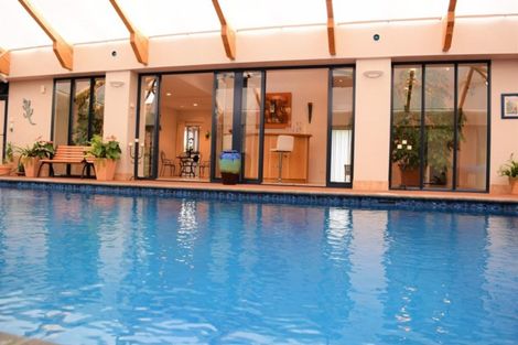 Photo of property in 4 Burgundy Park Avenue, Henderson, Auckland, 0612