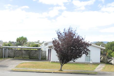 Photo of property in 22 Memphis Grove, Totara Park, Upper Hutt, 5018