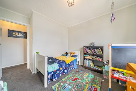 Photo of property in 63 Norana Road, Timberlea, Upper Hutt, 5018