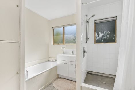 Photo of property in 2/32 Stredwick Drive, Torbay, Auckland, 0630