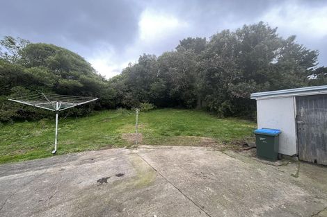 Photo of property in 21 Worcester Place, Cannons Creek, Porirua, 5024