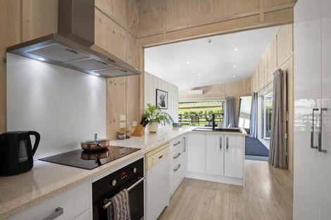 Photo of property in 114 Bombay Road, Bombay, 2675