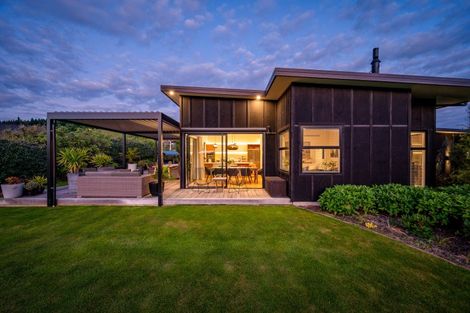 Photo of property in 1 Kirimoko Crescent, Wanaka, 9305