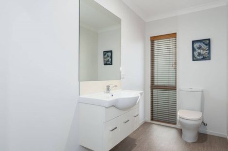 Photo of property in 84c Margaret Drive, Omokoroa, 3114