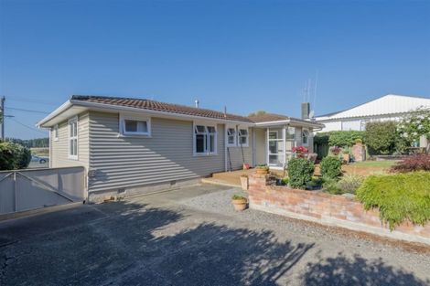 Photo of property in 97 Kawiu Road, Levin, 5510