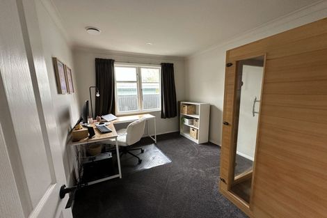 Photo of property in 4 Norwich Place, Awapuni, Palmerston North, 4412