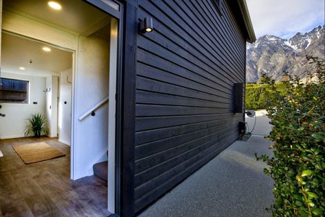 Photo of property in 84 Jacks Point Rise, Jacks Point, Queenstown, 9371