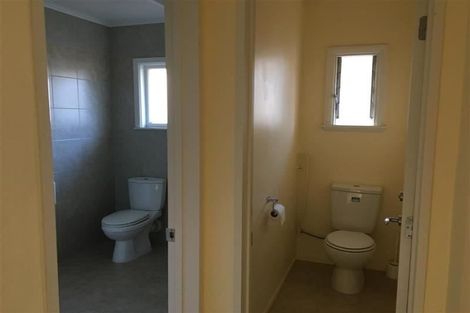 Photo of property in 213 Memorial Avenue, Burnside, Christchurch, 8053