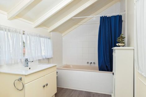 Photo of property in 14 Shane Place, Lynmore, Rotorua, 3010