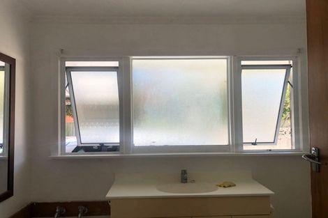 Photo of property in 15 Haslett Place, Upper Riccarton, Christchurch, 8041