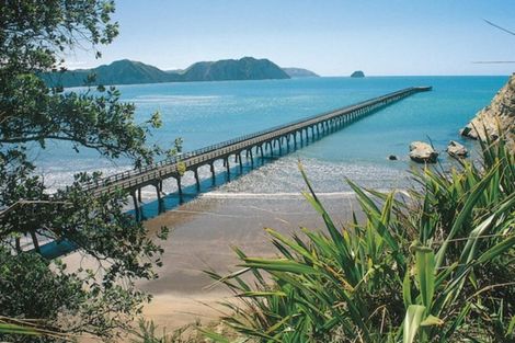 Photo of property in 68 Banks Street, Tolaga Bay, 4077