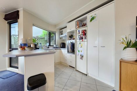 Photo of property in 8a Countess Close, Maupuia, Wellington, 6022