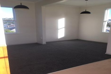 Photo of property in 73 Wilson Street, Newtown, Wellington, 6021