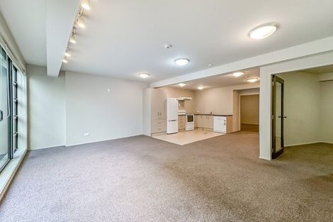 Photo of property in Sharella Living, 20 Glenmore Street, Thorndon, Wellington, 6011