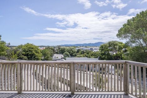 Photo of property in 7 Vera Lane, Paraparaumu, 5032