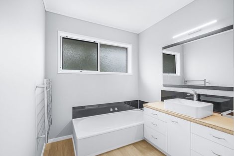 Photo of property in 43 Edinburgh Road, Hillcrest, Hamilton, 3216