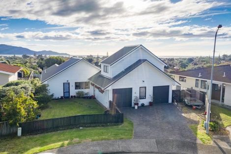 Photo of property in 3 Frimley Terrace, Waikanae Beach, Waikanae, 5036