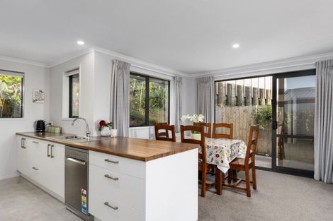 Photo of property in 12 Winspear Place, Omokoroa, 3114