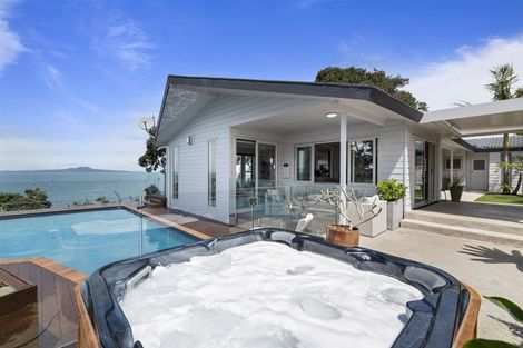 Photo of property in 24 Tui Street, Torbay, Auckland, 0630