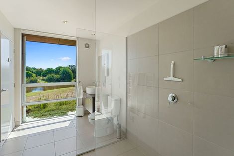 Photo of property in 40 Raukawa Road, Peka Peka, Waikanae, 5391