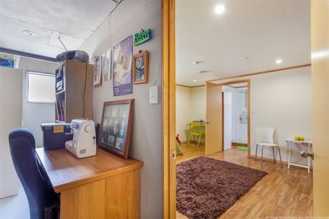 Photo of property in 1/15 Newington Road, Henderson, Auckland, 0612