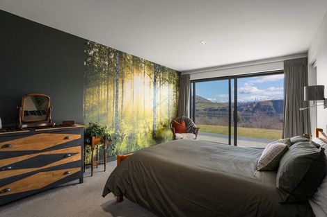 Photo of property in 16 Hayes View Lane, Lake Hayes, Queenstown, 9371