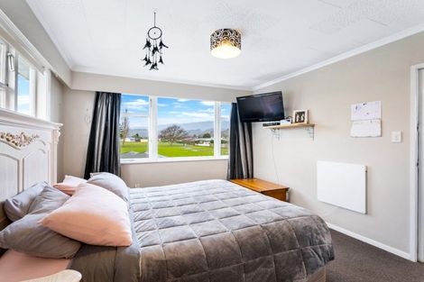 Photo of property in 10 Whitley Avenue, Ebdentown, Upper Hutt, 5018