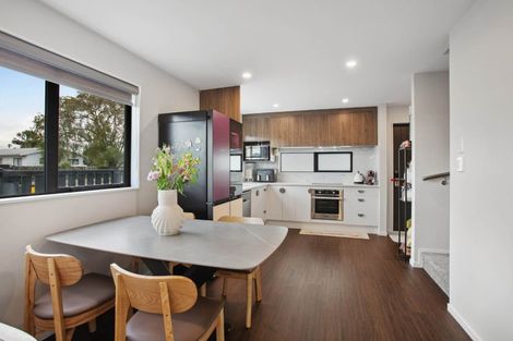 Photo of property in 233a Finlayson Avenue, Clendon Park, Auckland, 2103