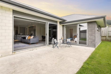 Photo of property in 174 Ballintoy Park Drive, Welcome Bay, Tauranga, 3175